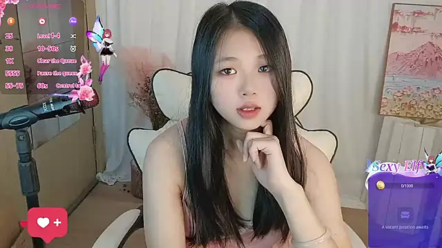 Snapshot of Noelle-2007 chatting on March 17, 2026, 8:39 am Noelle-2007 online show from March 17, 2026, 8:39 am