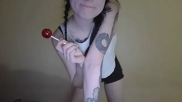 MaryWood online show from March 6, 2026, 5:41 pm