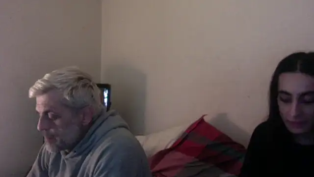 chiara-mario online show from March 24, 2026, 4:23 am