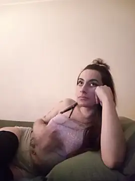 chiara-mario online show from June 1, 2026, 7:13 pm