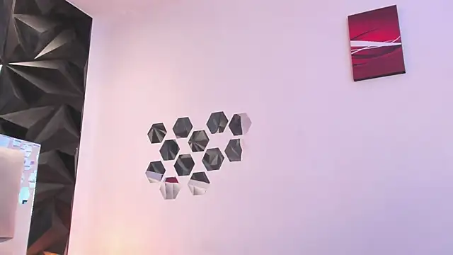 Katijis online show from April 16, 2026, 6:52 pm