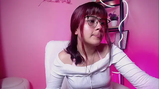 Nami Velle online show from March 24, 2026, 1:22 pm