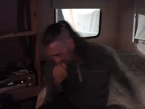 Snapshot of Alcoyanos chatting on April 6, 2026, 8:10 pm Alcoyanos online show from April 6, 2026, 8:10 pm