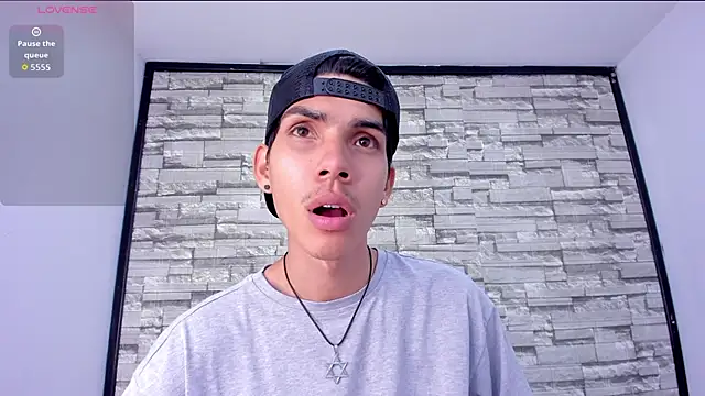 dave 925  online show from April 13, 2026, 8:02 pm