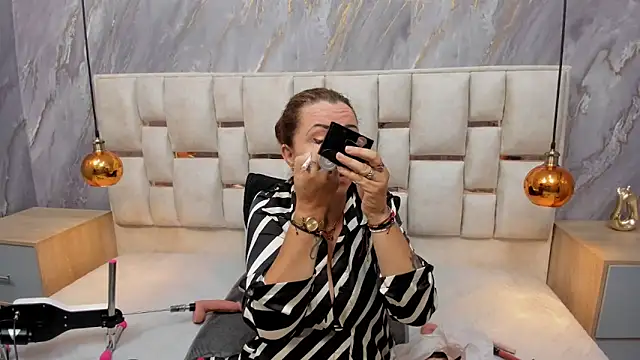 Snapshot of Milf_Drip chatting on June 1, 2026, 12:05 pm Milf Drip online show from June 1, 2026, 12:05 pm