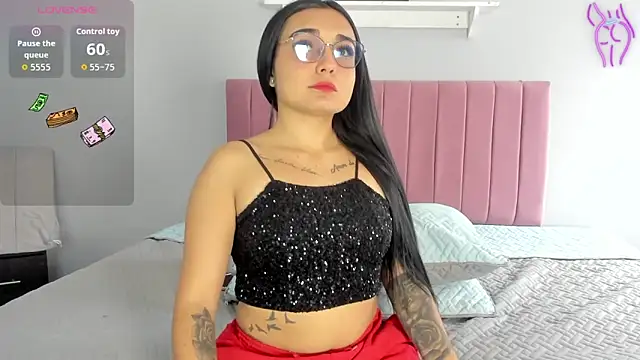 daniii-vgg online show from April 13, 2026, 2:32 pm