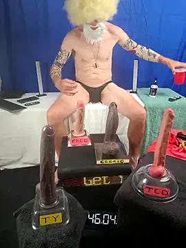 FantasyMan-BiWM online show from April 15, 2026, 3:56 am