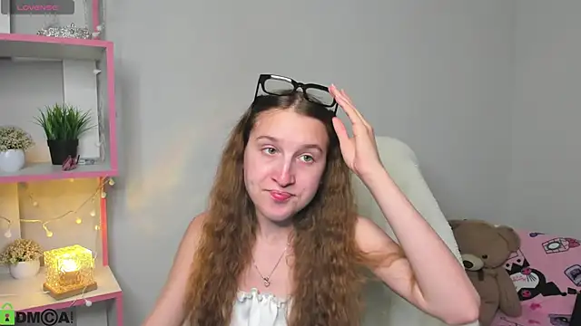 Snapshot of Xenia_paradise chatting on May 26, 2026, 12:42 am Xenia paradise online show from May 26, 2026, 12:42 am