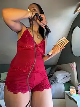 Saskia xx online show from April 21, 2026, 8:32 am