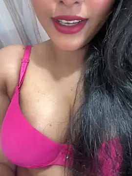 Snapshot of munni-munni6767 chatting on May 6, 2026, 8:35 pm munni-munni6767 online show from May 6, 2026, 8:35 pm