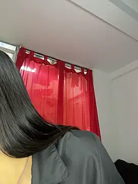 leilani X online show from April 7, 2026, 3:47 pm