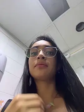 leilani X online show from April 6, 2026, 12:50 pm