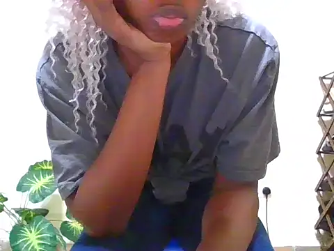 amandaammy150 online show from April 13, 2026, 9:35 am