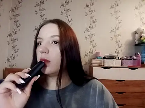 Snapshot of symmetryinvoid chatting on April 15, 2026, 11:38 pm symmetryinvoid online show from April 15, 2026, 11:38 pm