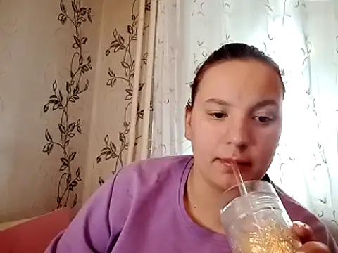 Snapshot of symmetryinvoid chatting on April 9, 2026, 4:14 am symmetryinvoid online show from April 9, 2026, 4:14 am