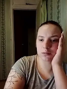 Snapshot of symmetryinvoid chatting on April 7, 2026, 12:51 pm symmetryinvoid online show from April 7, 2026, 12:51 pm