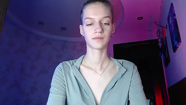 Snapshot of Chrissy_Joyful chatting on June 18, 2026, 5:06 am Chrissy Joyful online show from June 18, 2026, 5:06 am