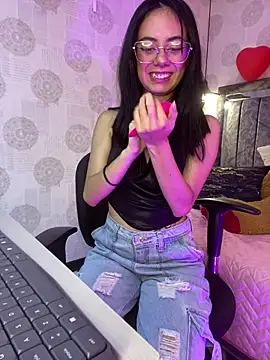 Sapphire pink online show from March 10, 2026, 7:51 pm