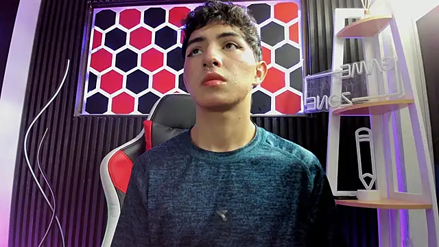 Cristopher Wild online show from March 31, 2026, 8:33 pm