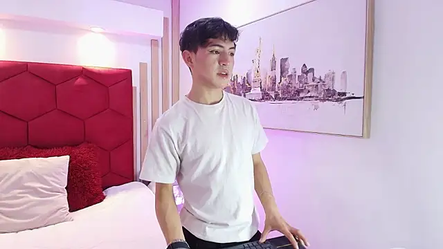 Cristopher Wild online show from March 24, 2026, 8:42 pm