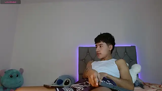 Snapshot of Sebas_fire4 chatting on May 15, 2026, 11:25 pm Sebas fire4 online show from May 15, 2026, 11:25 pm