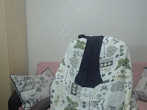 Snapshot of BlondEagleMuscle chatting on April 8, 2026, 9:05 pm BlondEagleMuscle online show from April 8, 2026, 9:05 pm