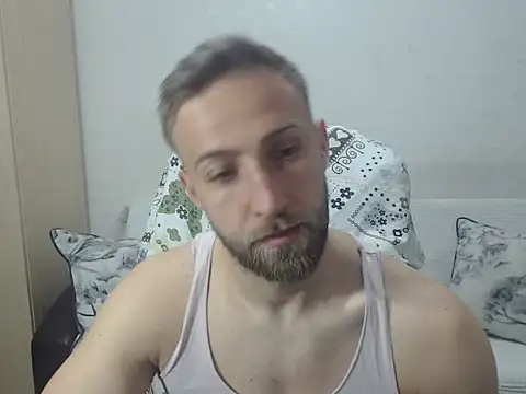 Snapshot of BlondEagleMuscle chatting on April 20, 2026, 10:40 am BlondEagleMuscle online show from April 20, 2026, 10:40 am