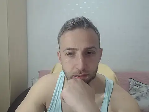 Snapshot of BlondEagleMuscle chatting on March 24, 2026, 3:12 pm BlondEagleMuscle online show from March 24, 2026, 3:12 pm