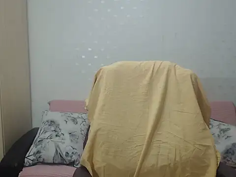 Snapshot of BlondEagleMuscle chatting on March 25, 2026, 8:19 pm BlondEagleMuscle online show from March 25, 2026, 8:19 pm