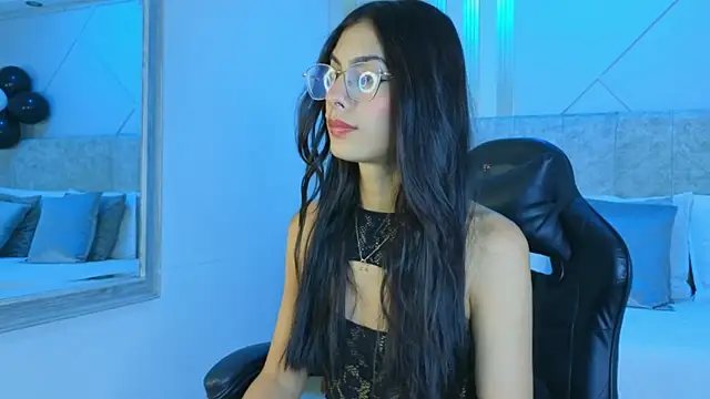 j belle  online show from March 21, 2026, 2:43 pm