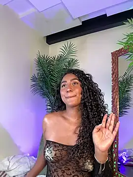 Snapshot of SoyJuliana_19 chatting on March 16, 2026, 3:36 am SoyJuliana 19 online show from March 16, 2026, 3:36 am