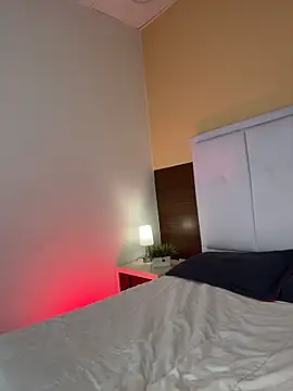 Catalinaa01 online show from April 8, 2026, 3:41 am