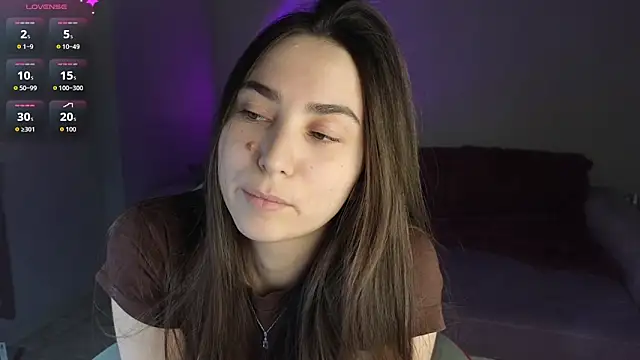 Evelinochka online show from April 15, 2026, 8:20 pm