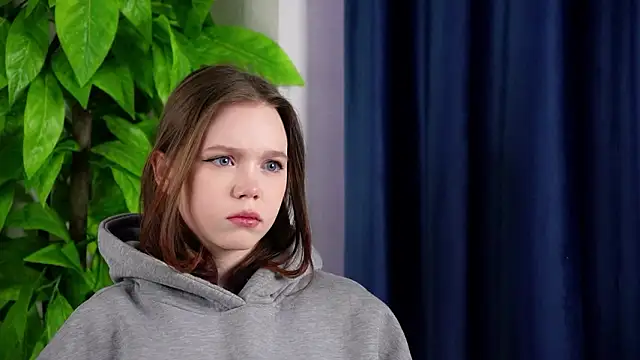 PearlyDrisko online show from March 9, 2026, 4:27 am