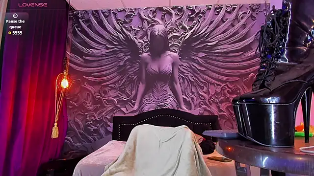 Snapshot of tall_sweetie chatting on March 19, 2026, 5:51 am tall sweetie online show from March 19, 2026, 5:51 am