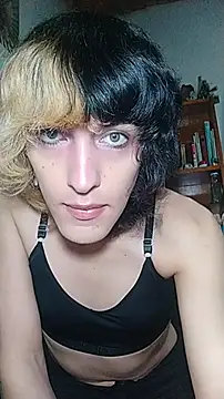 MakiMorningstar online show from March 31, 2026, 6:54 pm