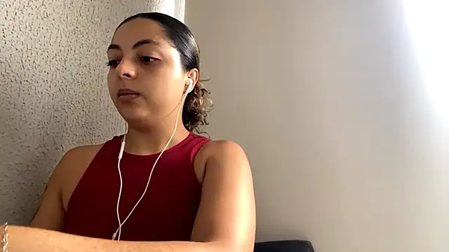 MarianneCassisse online show from March 10, 2026, 1:15 pm