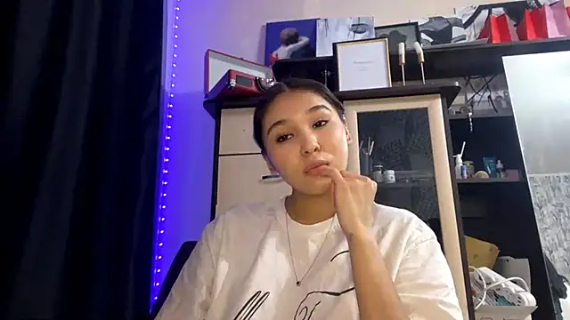 CatherineForbes online show from April 13, 2026, 12:31 pm