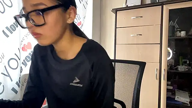 CatherineForbes online show from March 27, 2026, 8:26 am