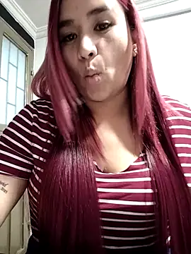 EmaGw7 online show from March 18, 2026, 10:54 pm