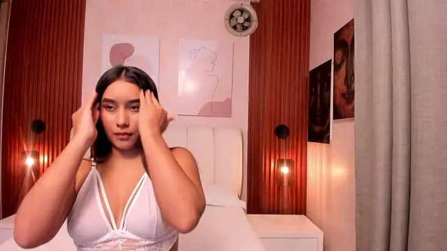 EmmaThompson   online show from March 20, 2026, 12:22 am