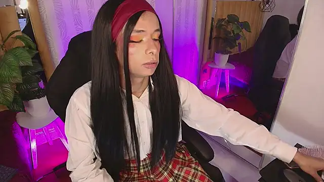 Danika Dahl online show from March 29, 2026, 5:42 am