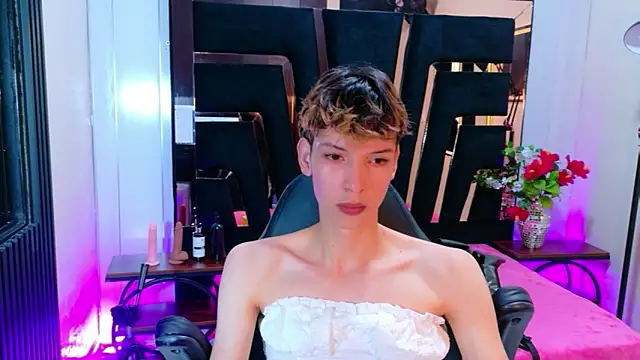 Stefany PiInk online show from March 31, 2026, 12:18 pm