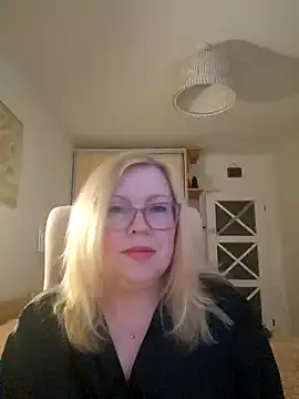 JanieLight53 online show from March 31, 2026, 4:31 pm