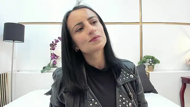 BrendaCantorel online show from March 19, 2026, 11:54 am