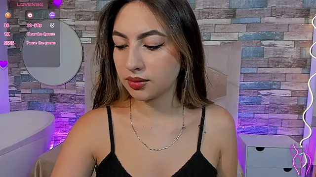 cloe 1tay online show from May 31, 2026, 3:34 am