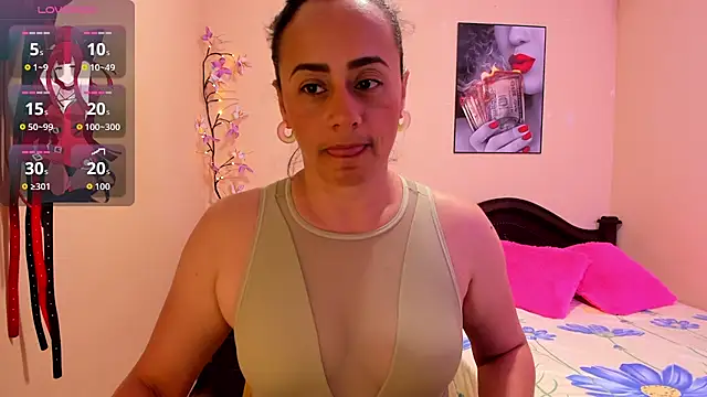 Snapshot of sara_florez12 chatting on July 17, 2026, 11:29 am sara florez12 online show from July 17, 2026, 11:29 am