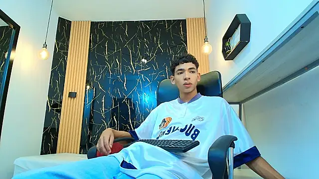 ValeriHot 1 online show from March 20, 2026, 3:07 am