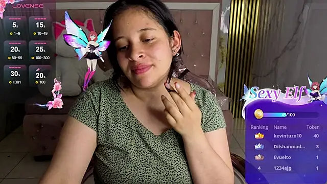 Snapshot of sara_tellez_s chatting on June 5, 2026, 6:52 am sara tellez s online show from June 5, 2026, 6:52 am