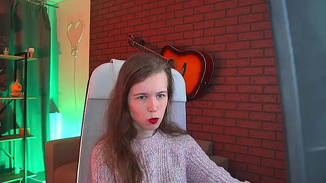 AriaGracen online show from April 9, 2026, 8:42 am